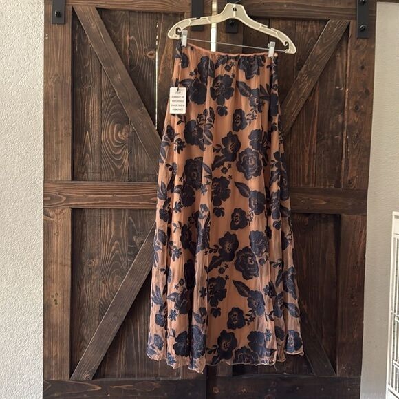 JoyFolie ALLURAH SKIRT IN CHARCOAL - Picture 7 of 15